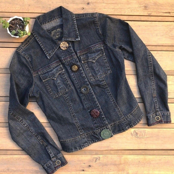 CAbi Jackets & Blazers - NEW ARRIVAL! CAbi Dark Wash Jean Jacket Snap Front